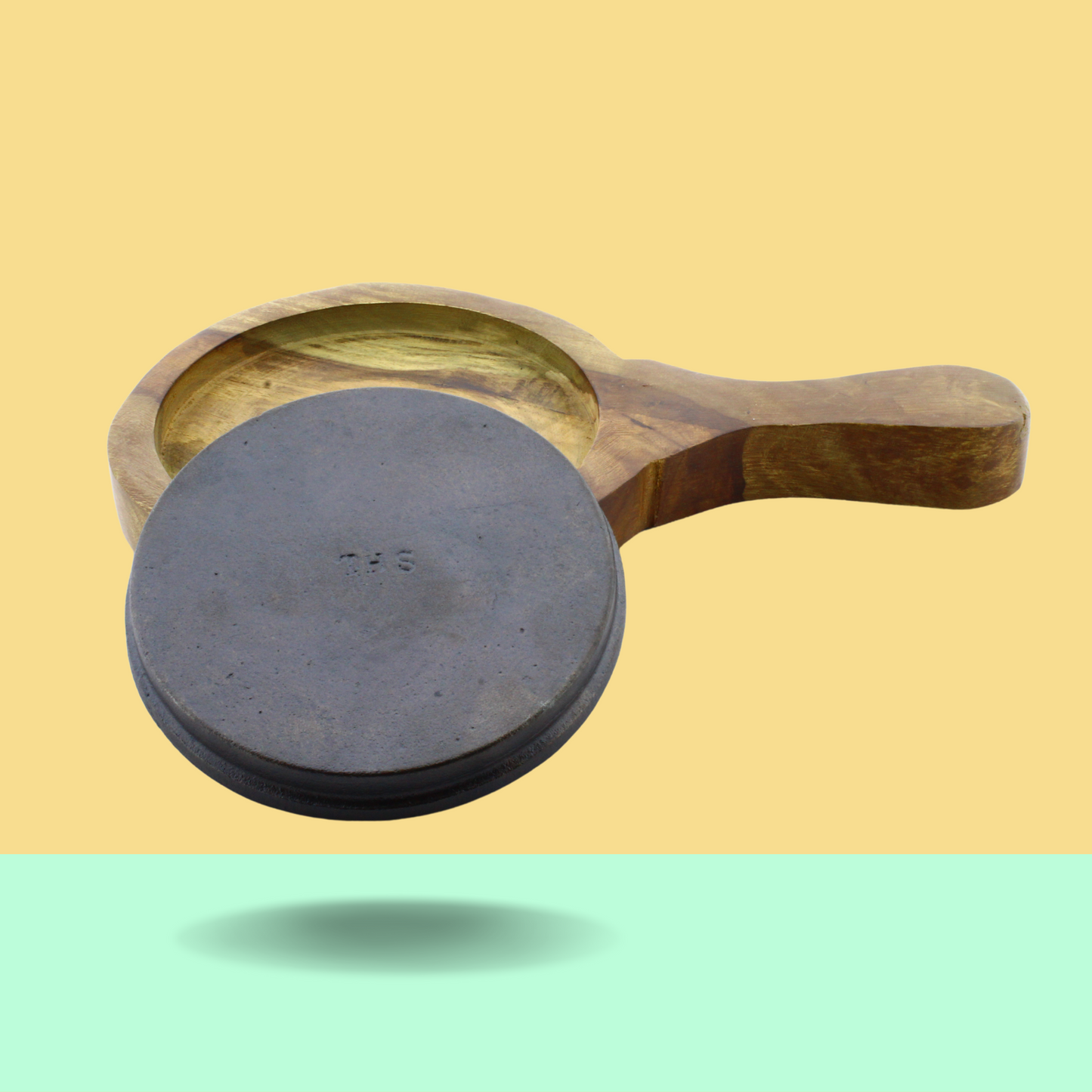 Trilonium Pre-Seasoned Cast Iron Sizzler Plate With Wooden Base | 5 inches | 0.62 Kgs