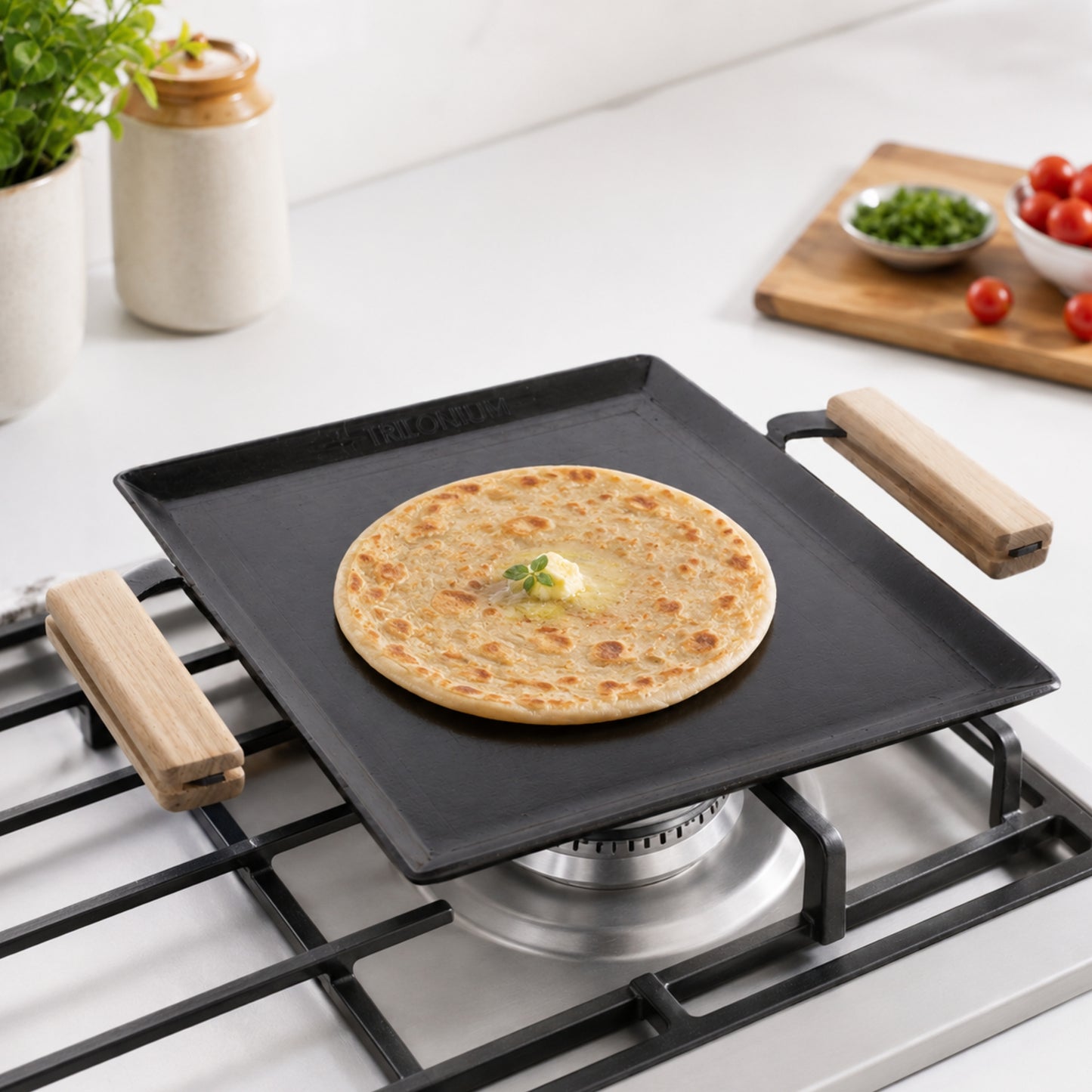 Trilonium Tejas Triple Seasoned Iron Tawa Square – 30x30 cm, Weighs 3.8 Kgs | Toxin-Free, Lifetime Warranty