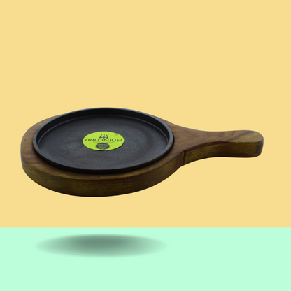 Trilonium Pre-Seasoned Cast Iron Sizzler Plate With Wooden Base | 7 inches | 1.17 Kgs