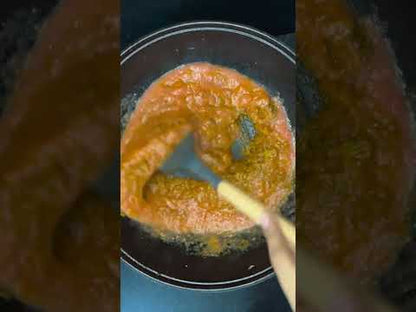 Trilonium Triple Seasoned Cast Iron CrockWok Kadhai 24 cms, 2.2 kgs with Lid